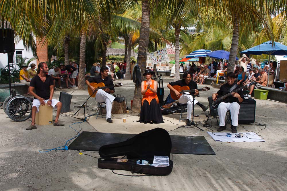 La Cruz de huanacatle Sunday Market