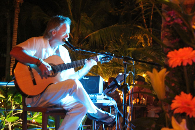 Geo brings world music to La Cruz