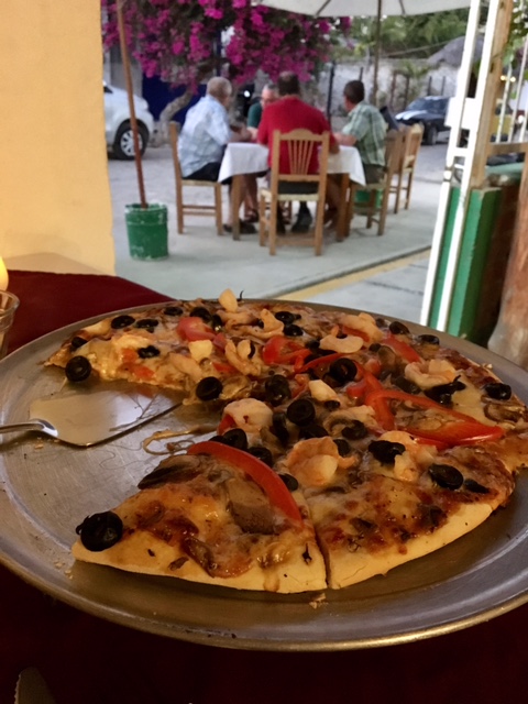 Falconi's, Pizza, La Cruz