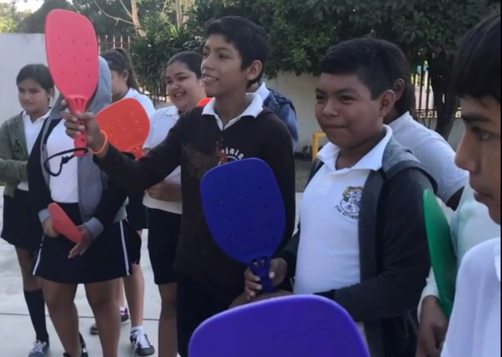 La Cruz kids love pickleball