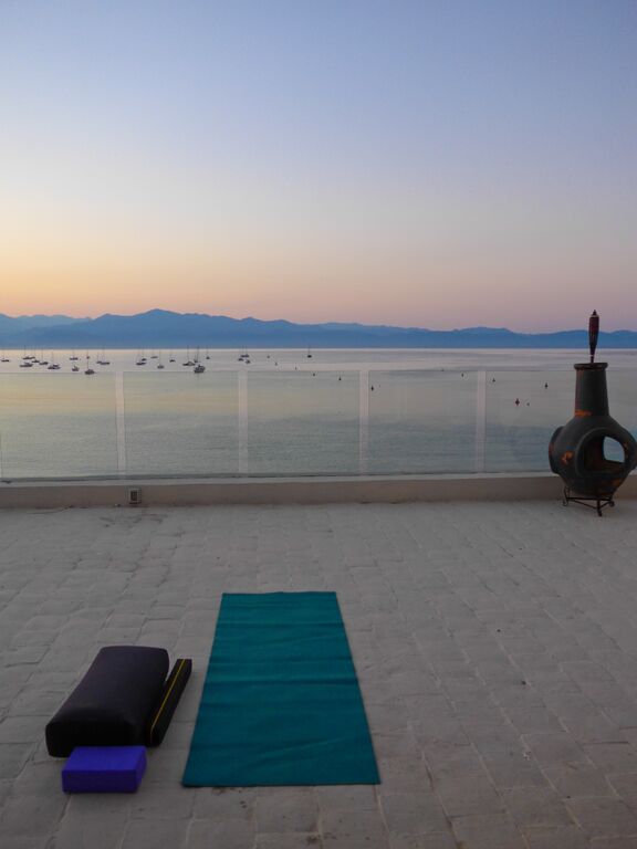 Yoga in paradise